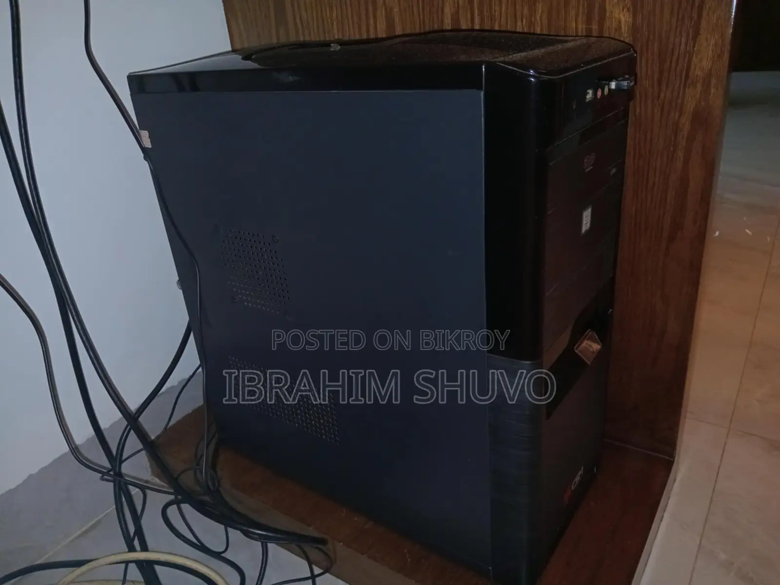 Desktop Computer Gigabyte GB-BACE-3010 4GB Intel Core I3 HDD+SSD 1T