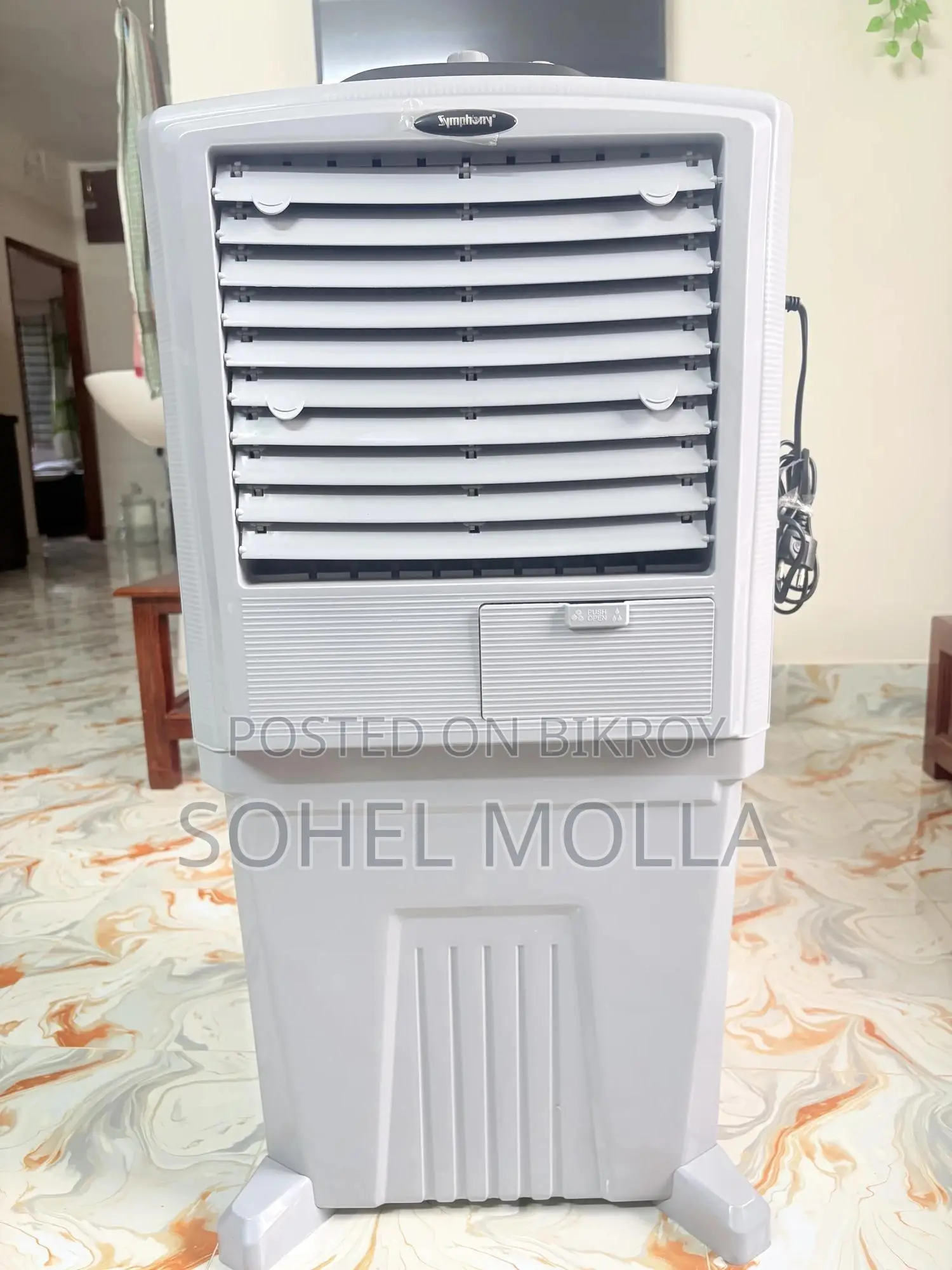 Selling a brand new air cooler.