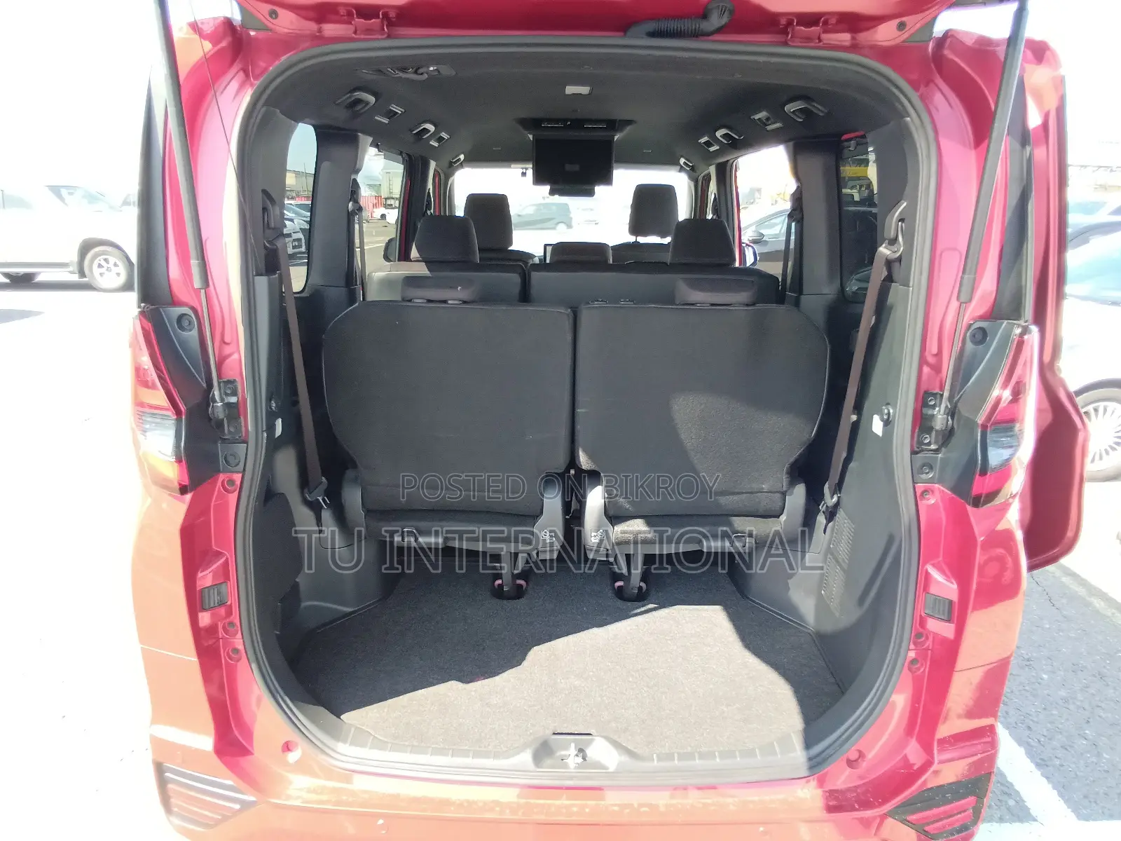 Toyota Noah 2023 Red