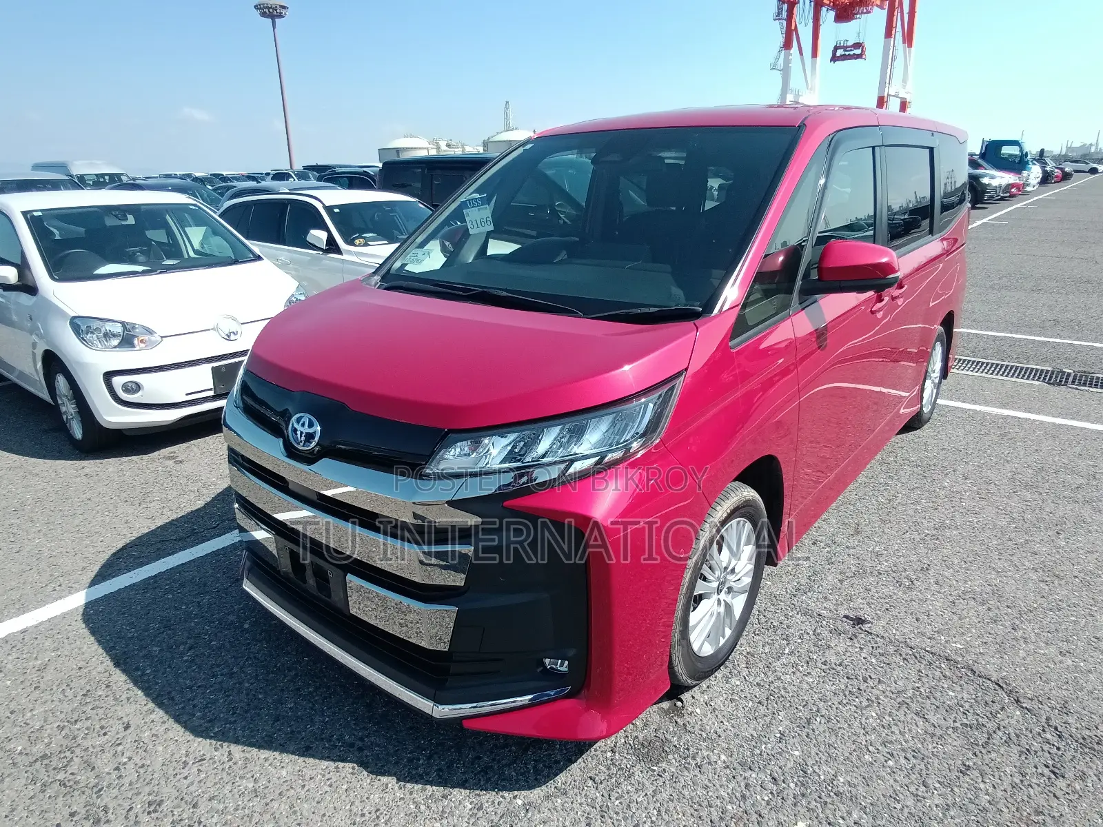 Toyota Noah 2023 Red