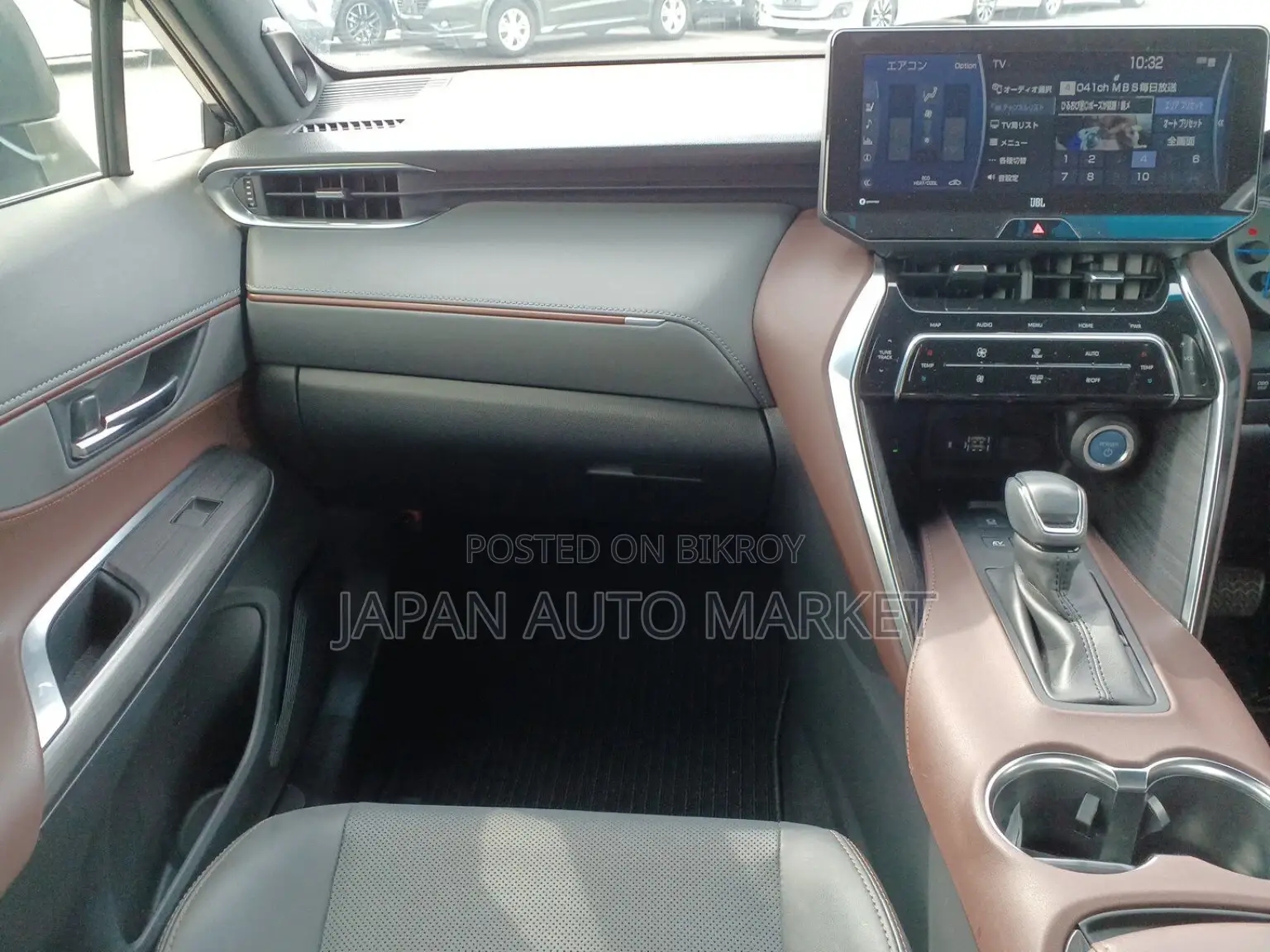Toyota Harrier 2.5 Hybrid 2021 Black