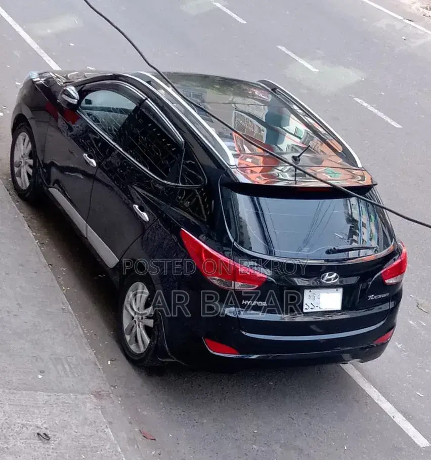 Hyundai Tucson GLS AWD 2011 Black