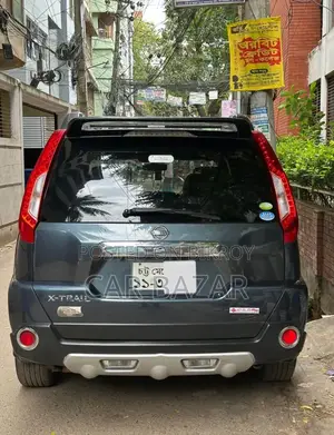 নিসান এক্স-ট্রেইল ২.০ পেট্রোল এক্সই ২০১২ গ্রে