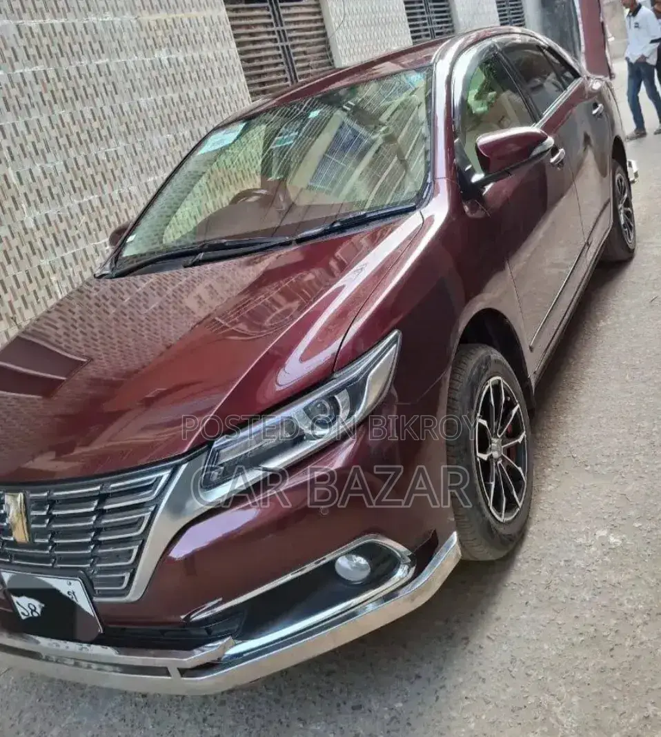Toyota Premio 1.5 FWD 2018 Maroon