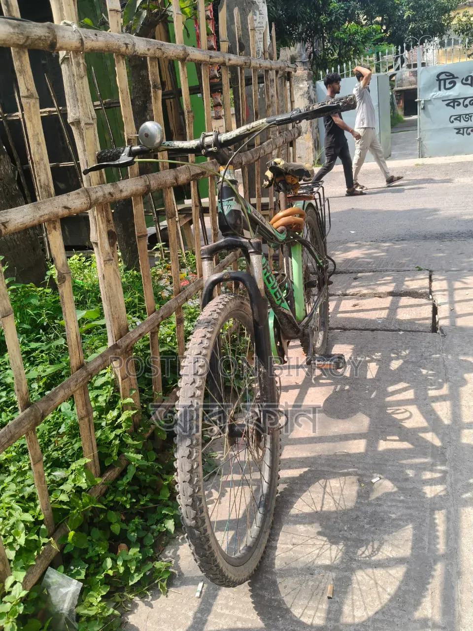 Bicycle in excellent condition. Call