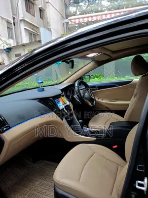 Hyundai Sonata Limited 2.0T Sedan (2.0L 4cyl 6A) 2012 Black