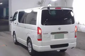 Toyota HiAce 2020 Pearl