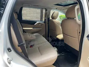 মিতসুবিশি পাজেরো স্পোর্ট ২০১৬ পার্ল