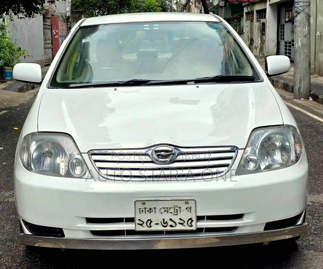 Toyota Corolla 2004 White