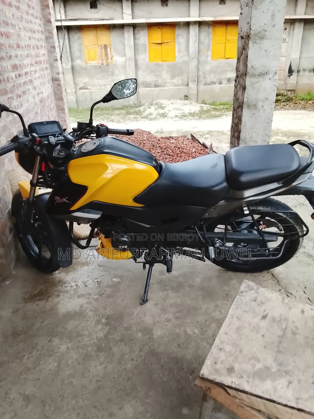 TVS Raider 125 2024 Yellow