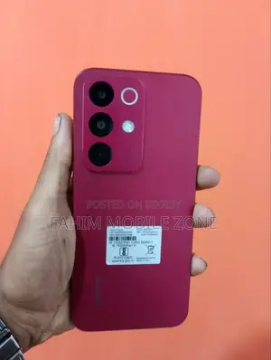 Realme 128 GB Red