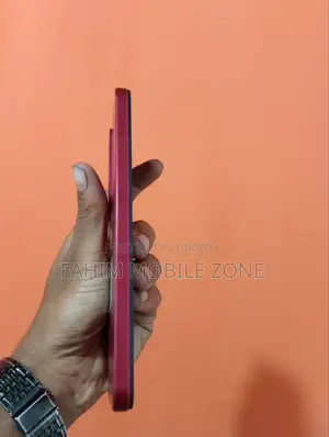 Realme 128 GB Red