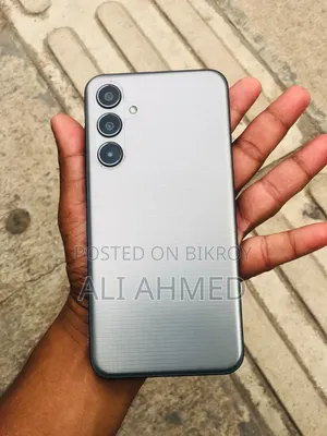 Samsung Galaxy M35 128 GB Gray