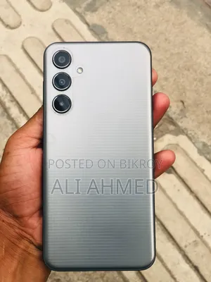 Samsung Galaxy M35 128 GB Gray