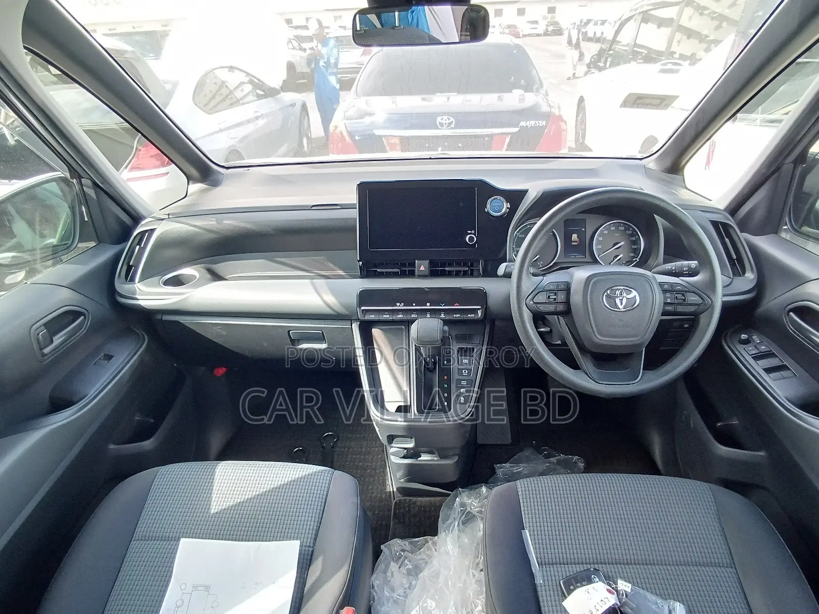 Toyota Noah 2022 Gray