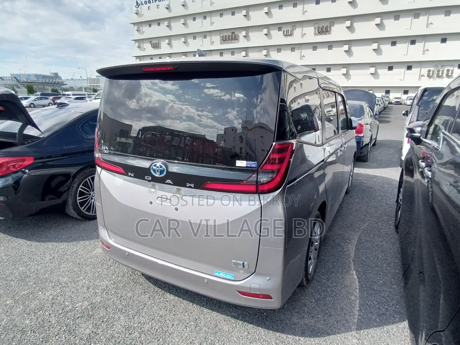 Toyota Noah 2022 Gray