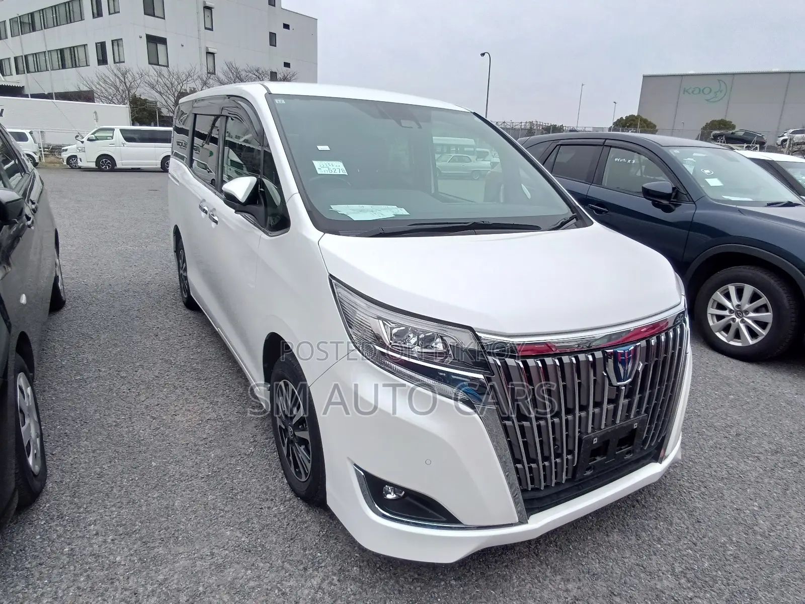 Toyota Esquire 1.8 FWD Hybrid (7 Seater) 2021 Pearl