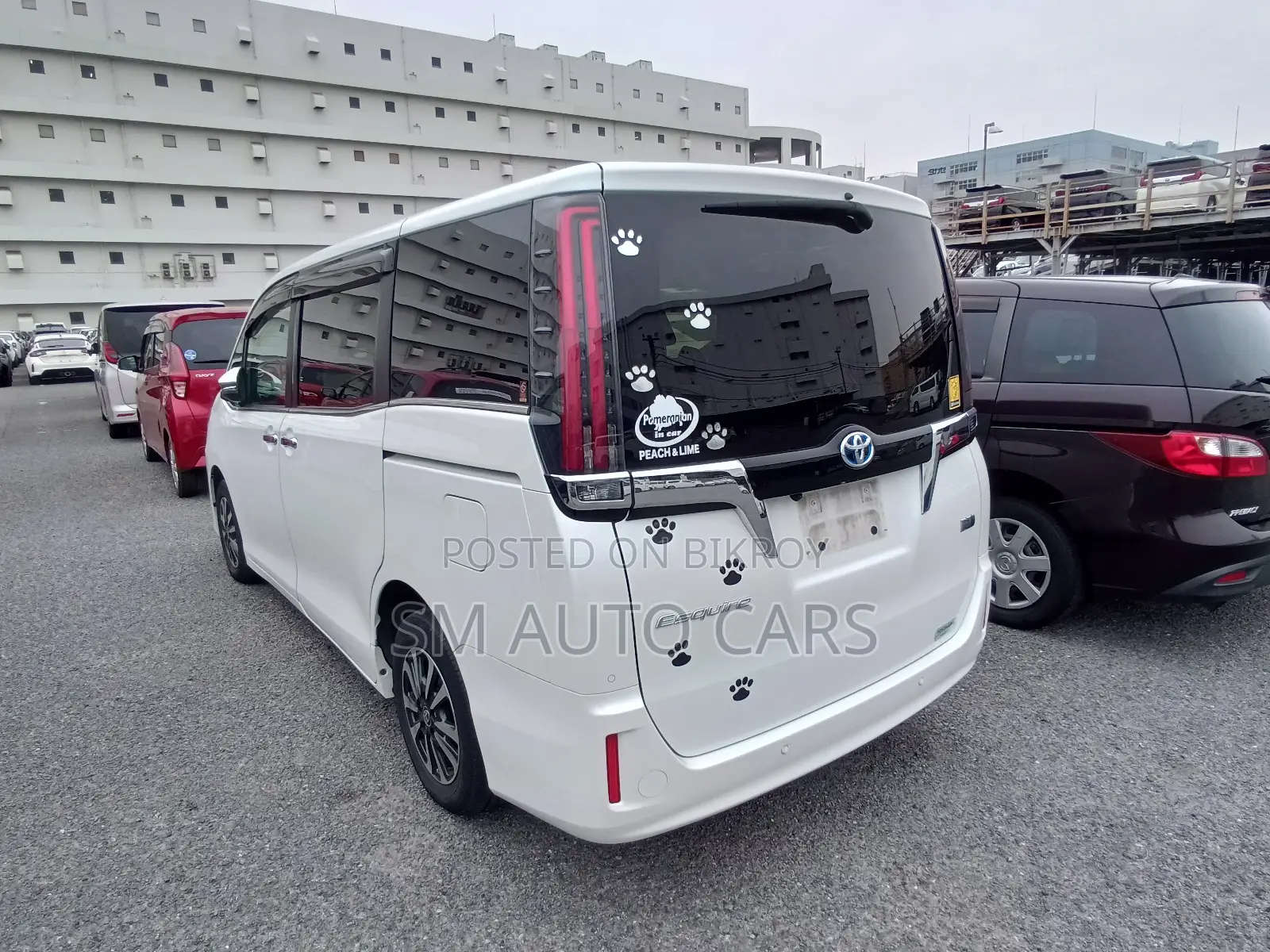 Toyota Esquire 1.8 FWD Hybrid (7 Seater) 2021 Pearl