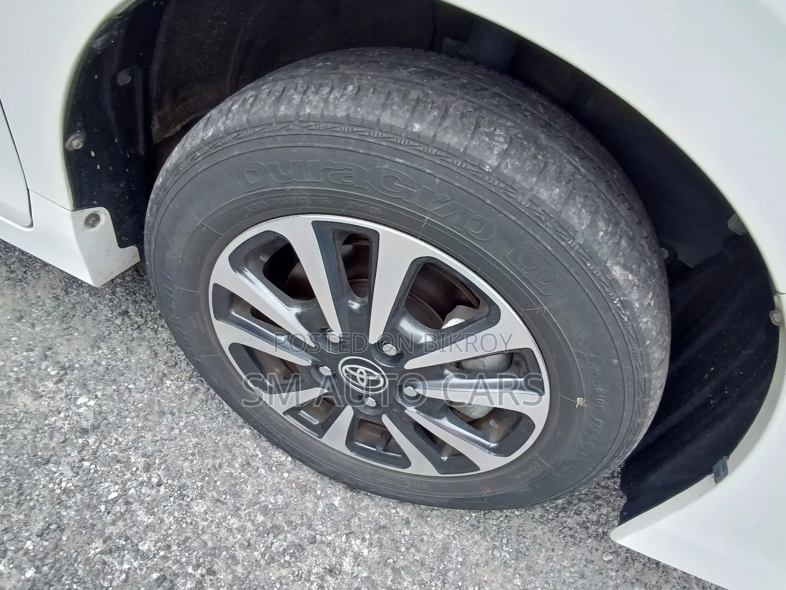 Toyota Esquire 1.8 FWD Hybrid (7 Seater) 2021 Pearl