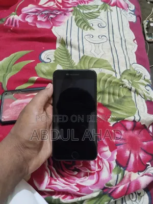 Apple iPhone 8 Plus 64 GB Black