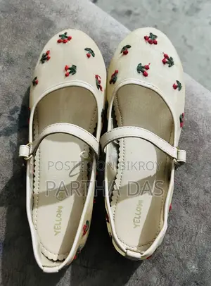 Yellow Girls Fashion Shoes – Cute Cherry Design