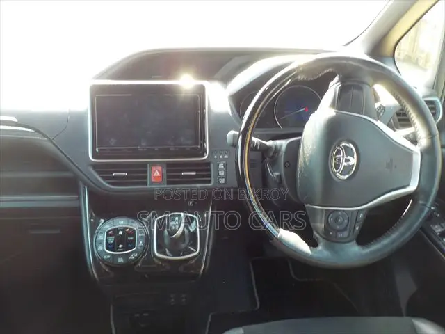 Toyota Esquire 1.8 FWD Hybrid (7 Seater) 2021 Blue