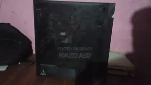 Desktop Computer 8GB AMD Ryzen 5 SSD 256GB