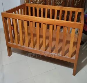 মেহেগনি কাঠের বেবি খাট