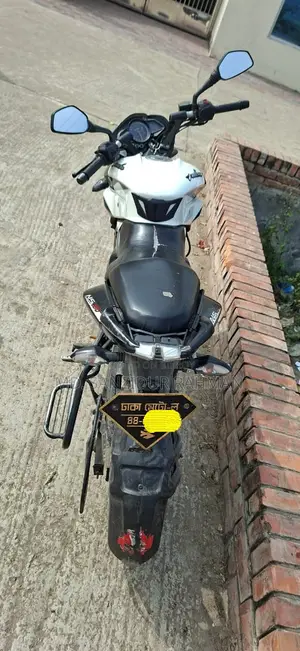 Bajaj Pulsar NS 160 2019 White