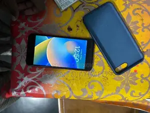 Apple iPhone 8 Plus 64 GB Red