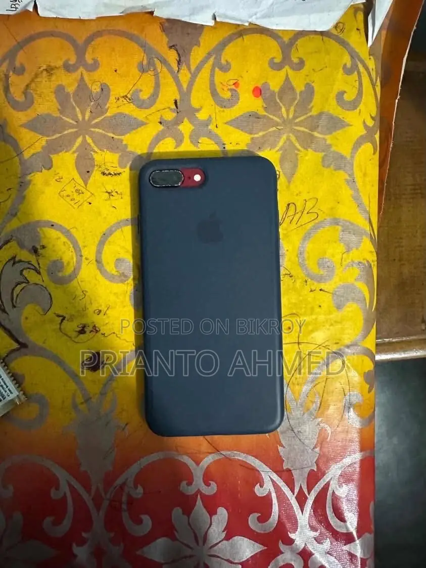 Apple iPhone 8 Plus 64 GB Red