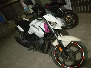 Hero Hunk 150 2019 White