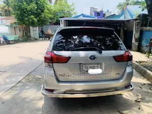 টয়োটা এক্সিও ২০১৭ সিলভার