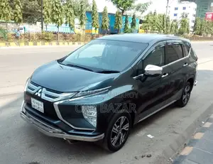 Mitsubishi Xpander G 2021 Gray