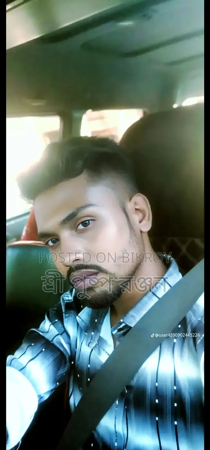 কার ড্রাইভিং অটো বা ম্যানুয়াল চালানোর অভিজ্ঞতা আছে