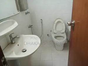 Luxury Ready Office Rent at Gulshan Avenue
