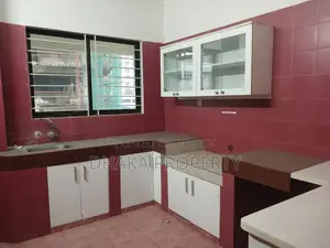 Luxury Ready Office Rent at Gulshan Avenue