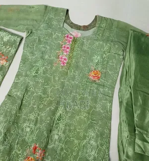 ব্যবহৃত থ্রি-পিস