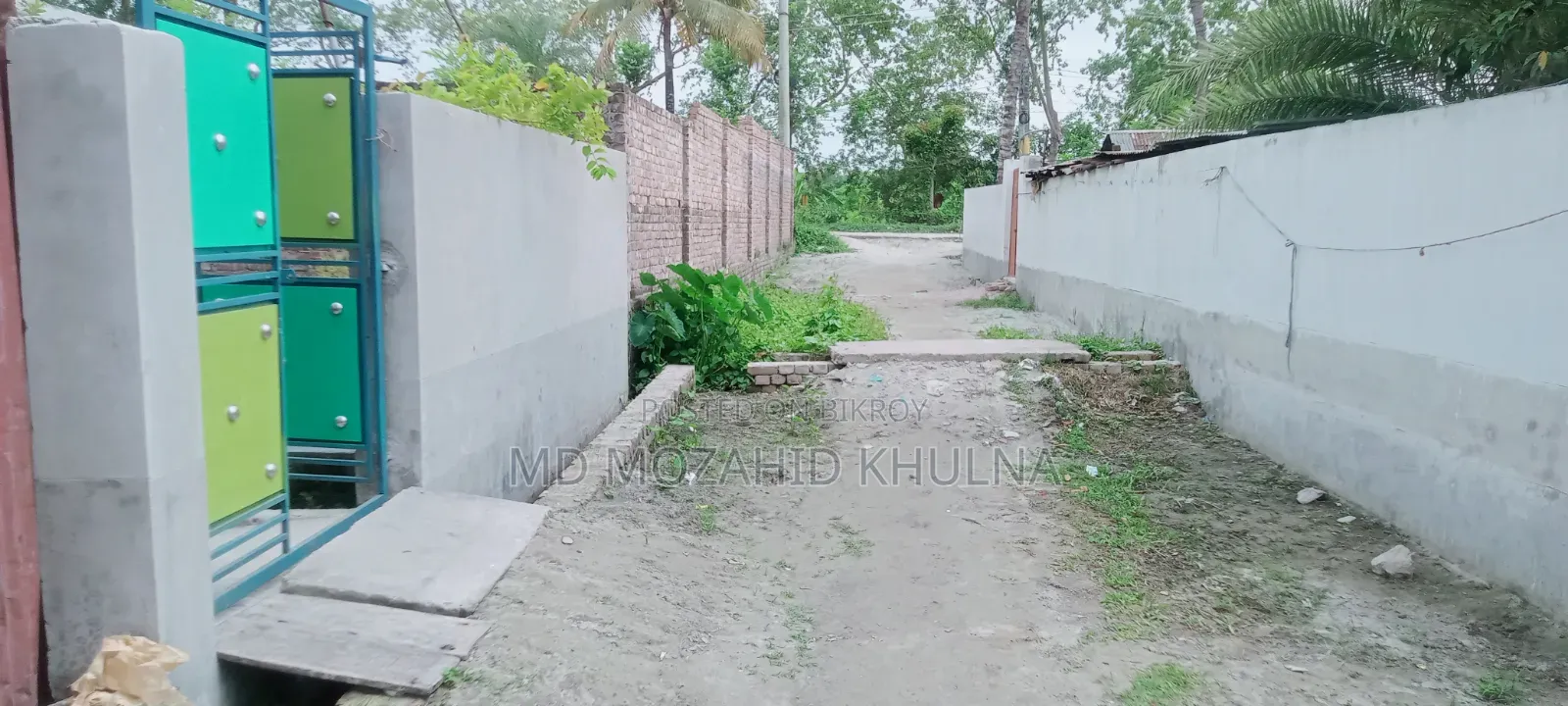 বাড়িসহ ২ কাঠা জমি বিক্রি করা হবে