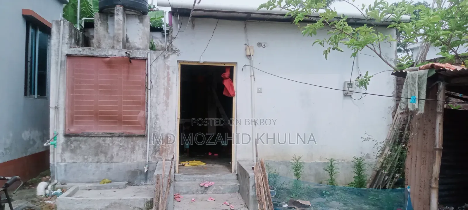 বাড়িসহ ২ কাঠা জমি বিক্রি করা হবে