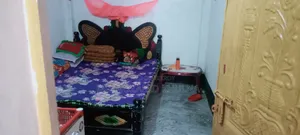 বাড়িসহ ২ কাঠা জমি বিক্রি করা হবে