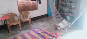 বাড়িসহ ২ কাঠা জমি বিক্রি করা হবে