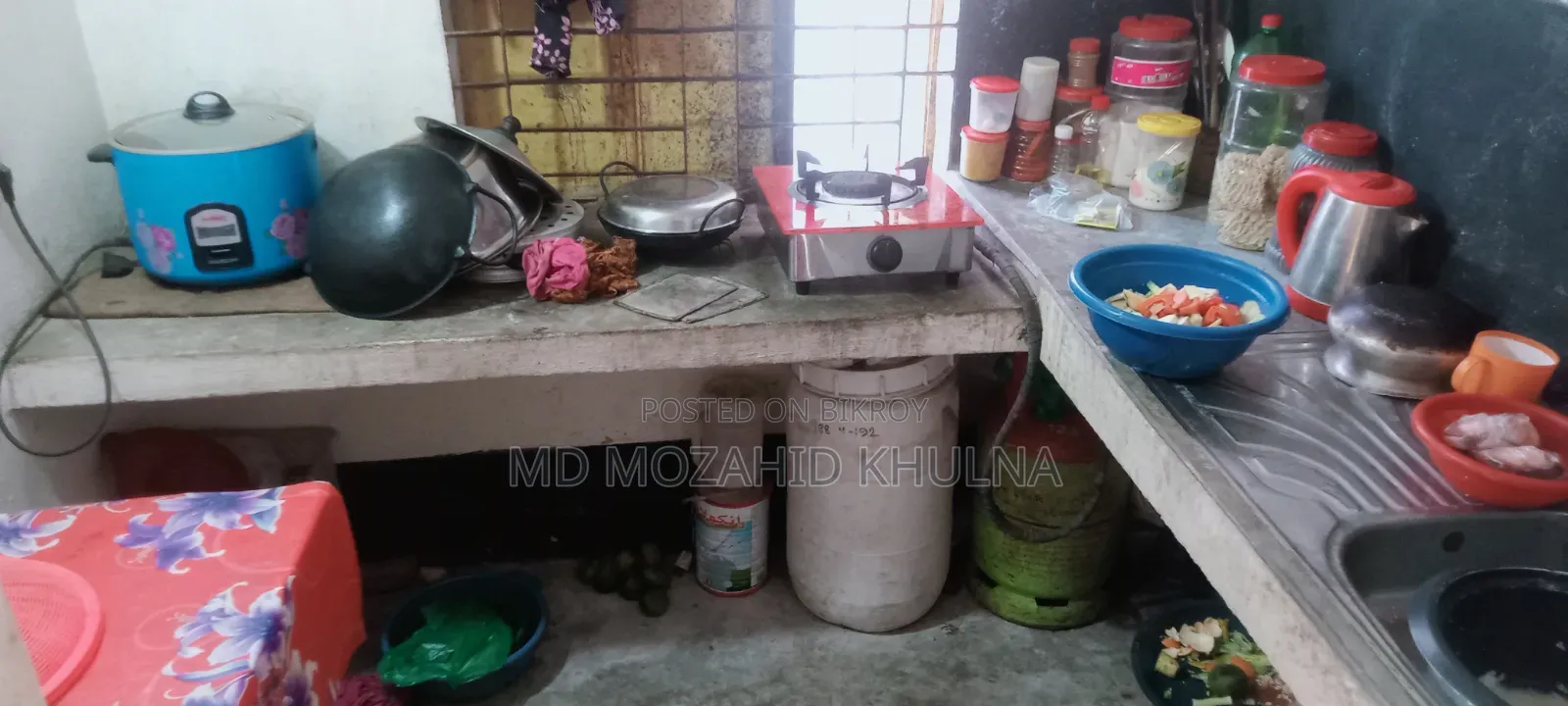 বাড়িসহ ২ কাঠা জমি বিক্রি করা হবে
