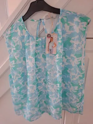 Lightweight Women's Top