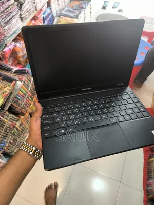 Laptop 4GB SSD 500GB