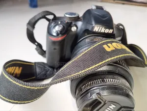 DSLR Camera