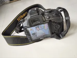 DSLR Camera