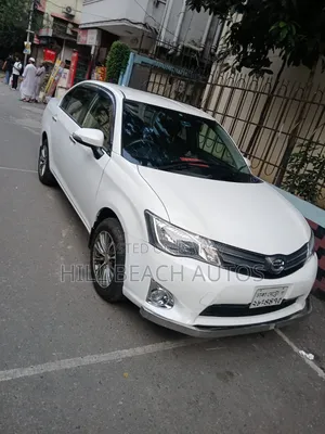 Toyota Corolla L 4-Speed Automatic 2013 White