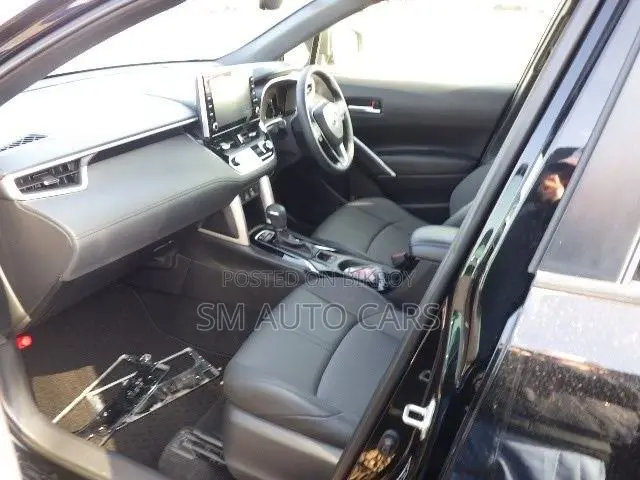 Toyota Corolla Cross 1.8 Hybrid FWD 2022 Black