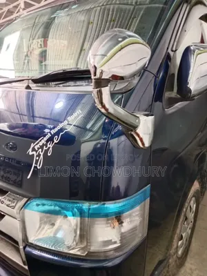 Toyota HiAce 2012 Blue